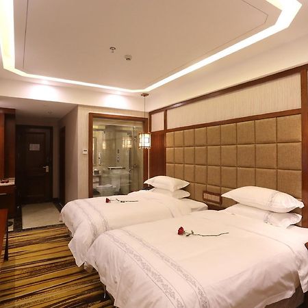 צ'נגדו Mingshan Hotel מראה חיצוני תמונה