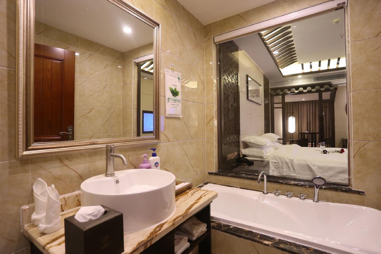 צ'נגדו Mingshan Hotel מראה חיצוני תמונה