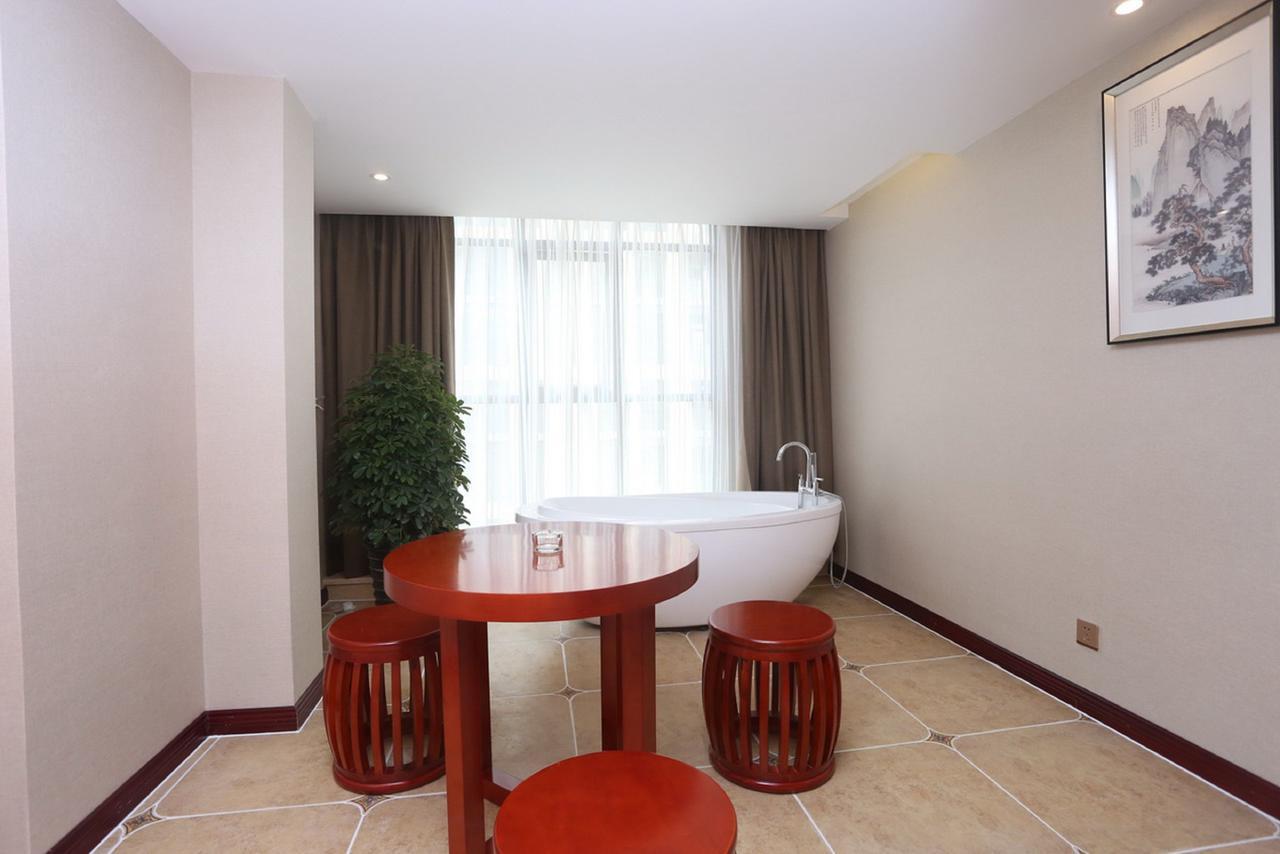 צ'נגדו Mingshan Hotel מראה חיצוני תמונה