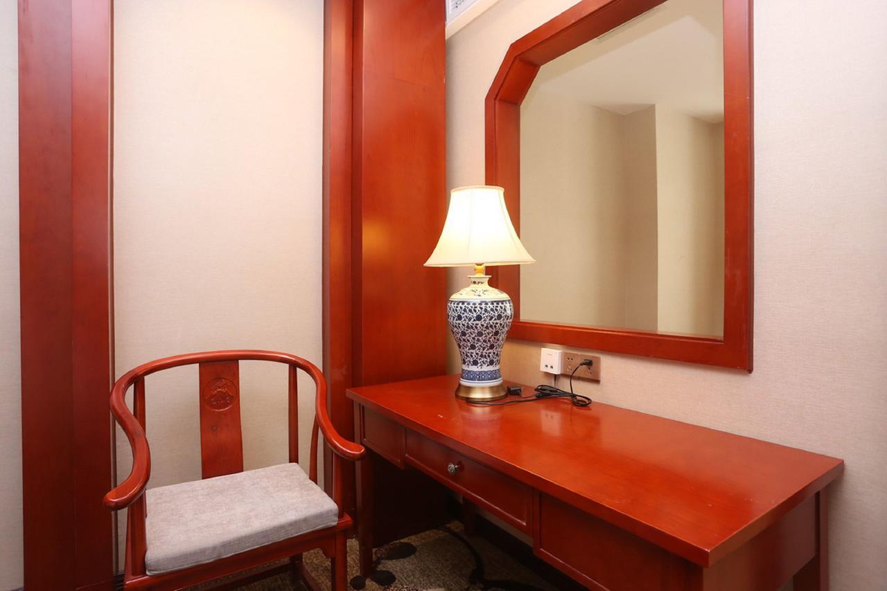 צ'נגדו Mingshan Hotel מראה חיצוני תמונה