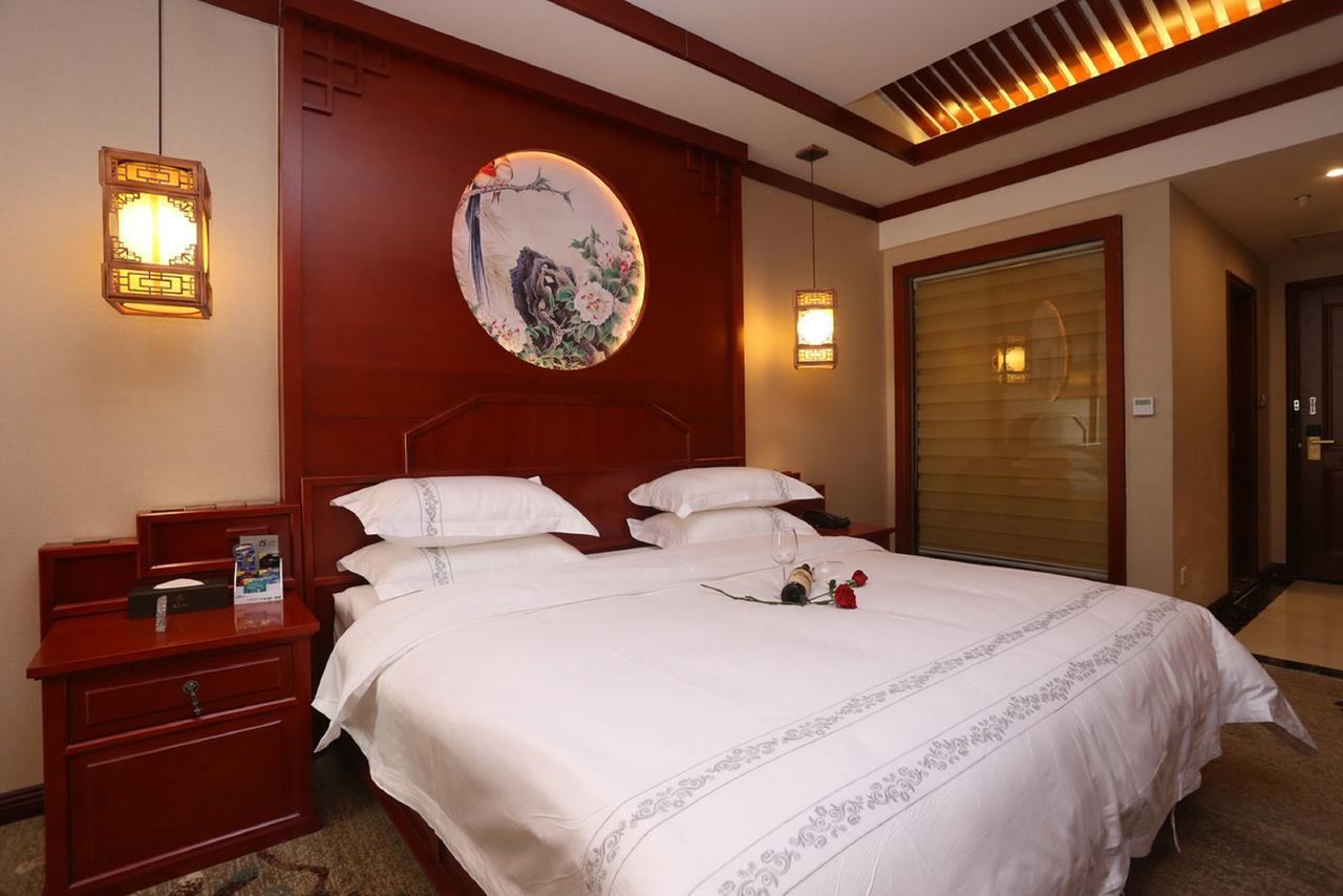 צ'נגדו Mingshan Hotel מראה חיצוני תמונה