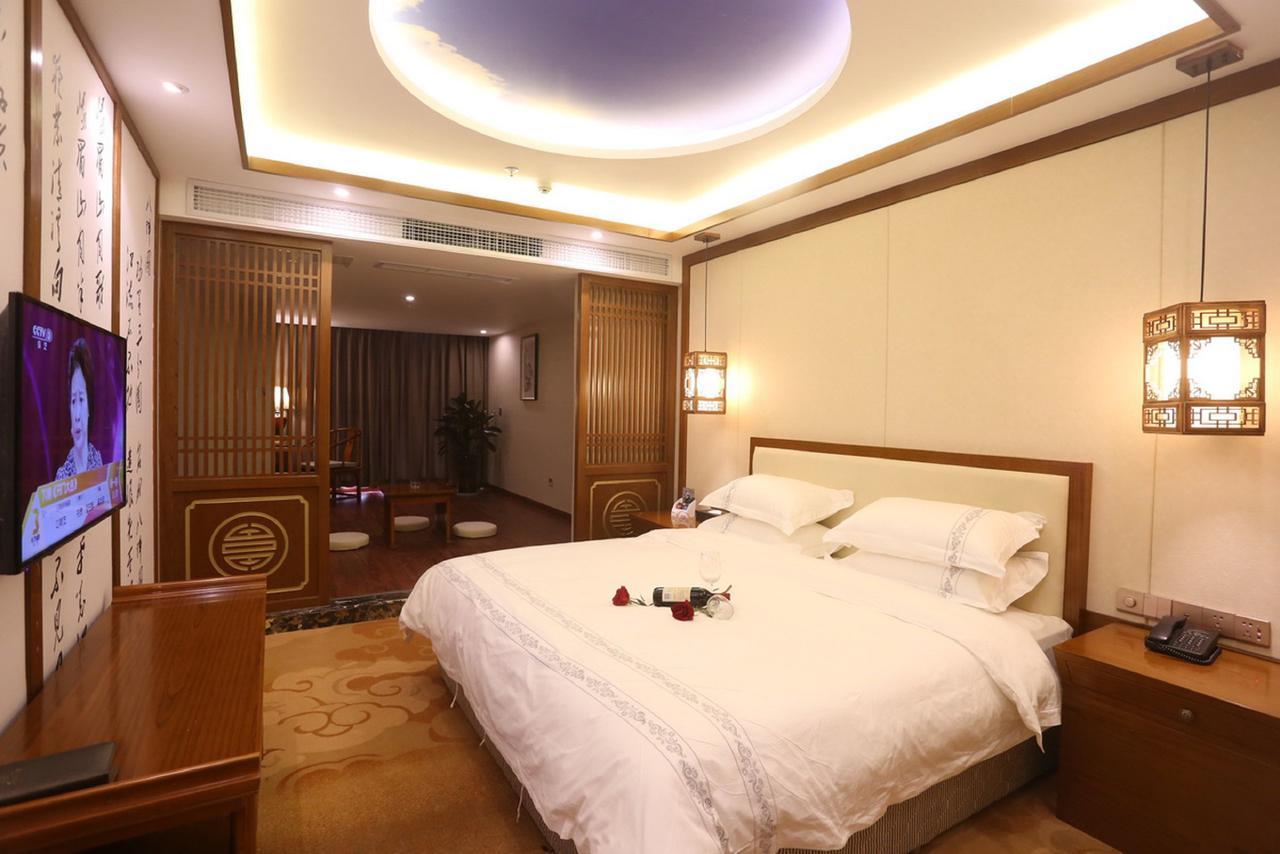 צ'נגדו Mingshan Hotel מראה חיצוני תמונה