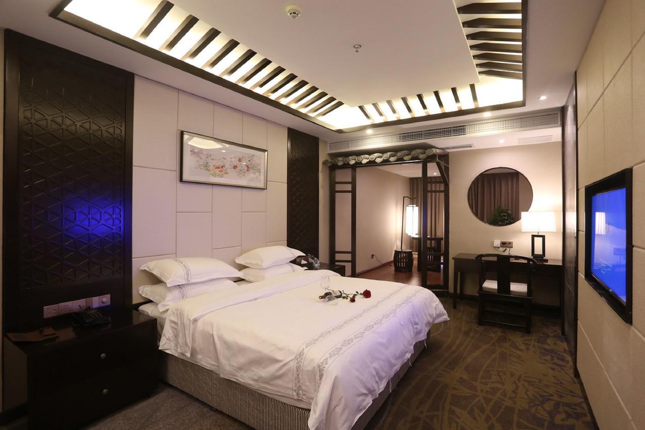 צ'נגדו Mingshan Hotel מראה חיצוני תמונה