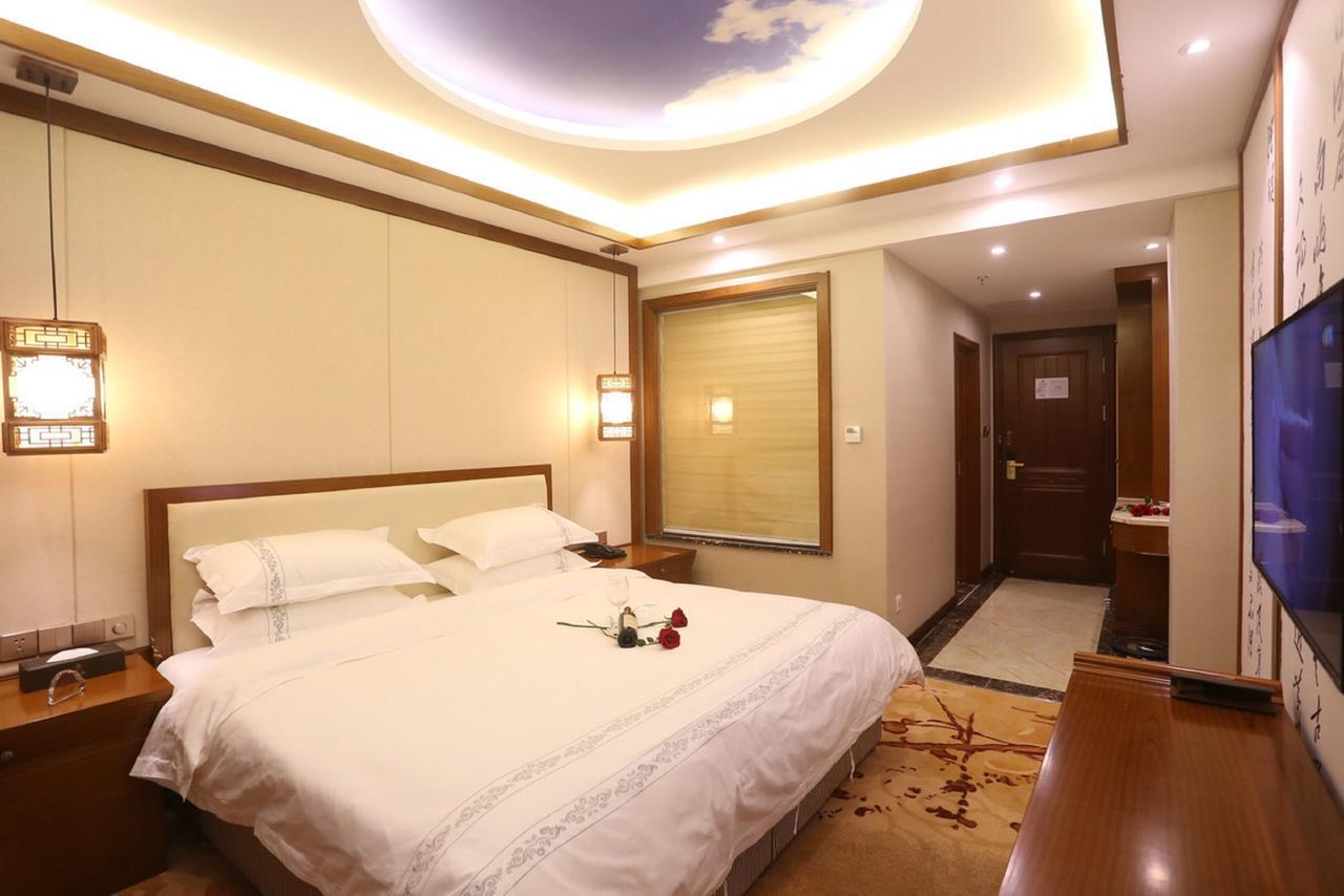 צ'נגדו Mingshan Hotel מראה חיצוני תמונה