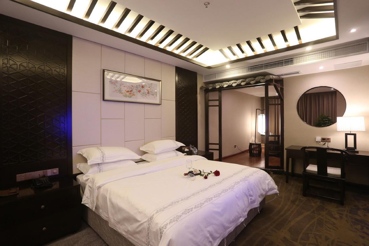 צ'נגדו Mingshan Hotel מראה חיצוני תמונה